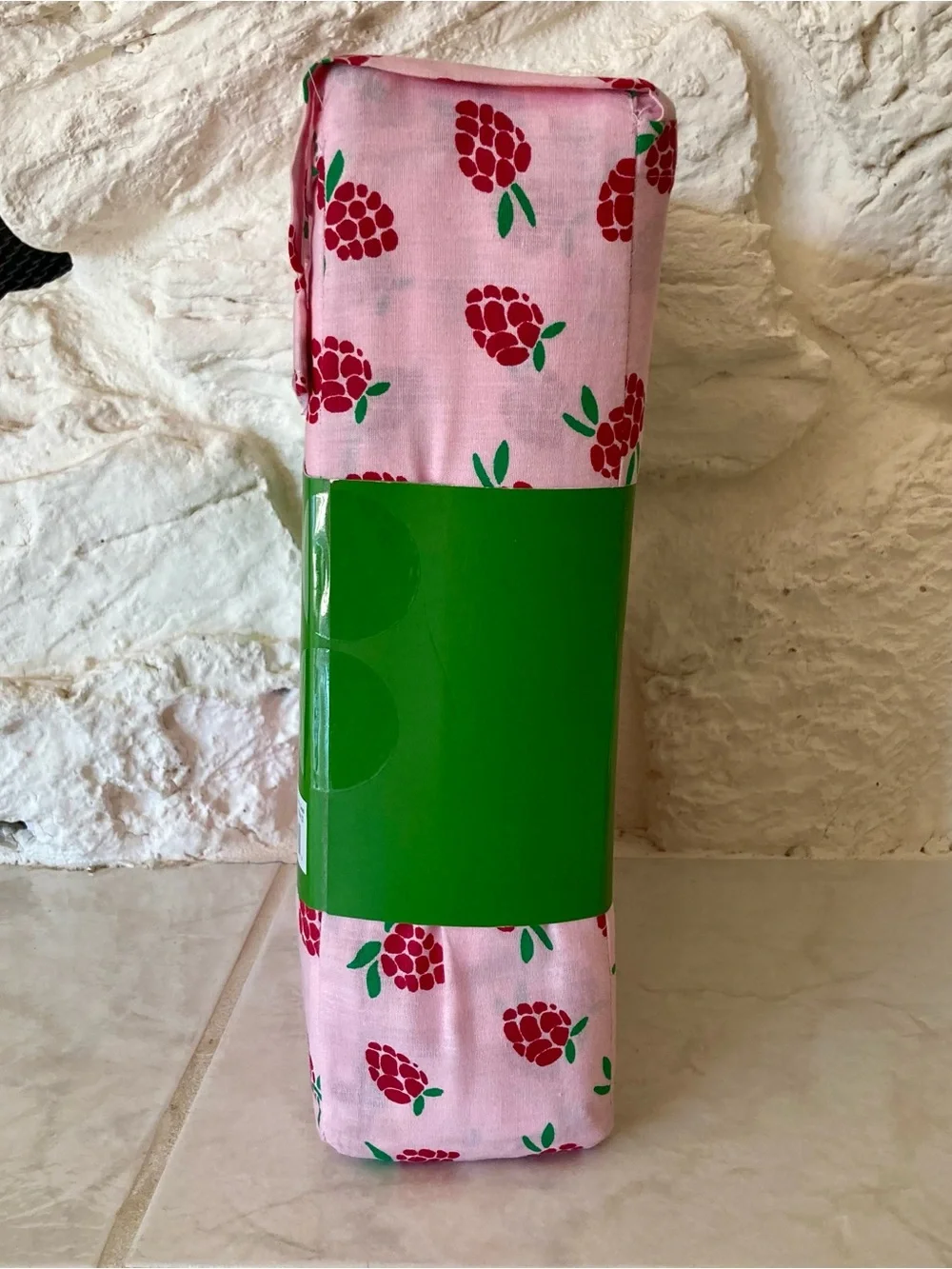 NEW kate spade Pink Raspberry Queen Sheet Set “Raspberry in Festive Pink”